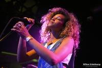 Izzy Bizu