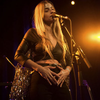 Emma Cole @ Paradiso