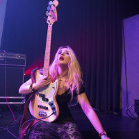 Lambrini Girls @ Grauzone