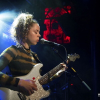 Nilüfer Yanya @ Bitterzoet