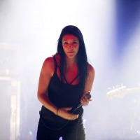 Queen Kwong, support Blood Red Shoes @ Melkweg