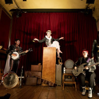 melan@highwayholidays.eu