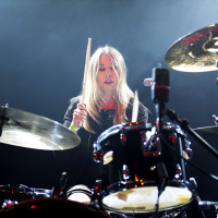 Stonefield @ Paradiso