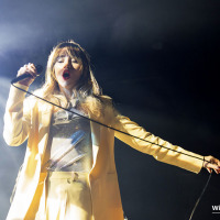 Suki Waterhouse @ Tolhuistuin