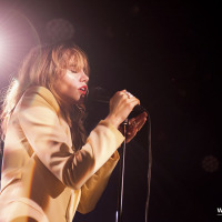 Suki Waterhouse @ Tolhuistuin